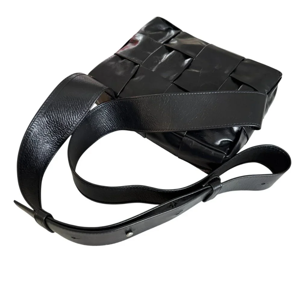 Bottega Veneta Cassette Crossbody Messenger Bag Black Intrecciato Leather NWT‎